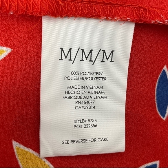 CAbi Tied Up top red with white flowers medium - Picture 6 of 7